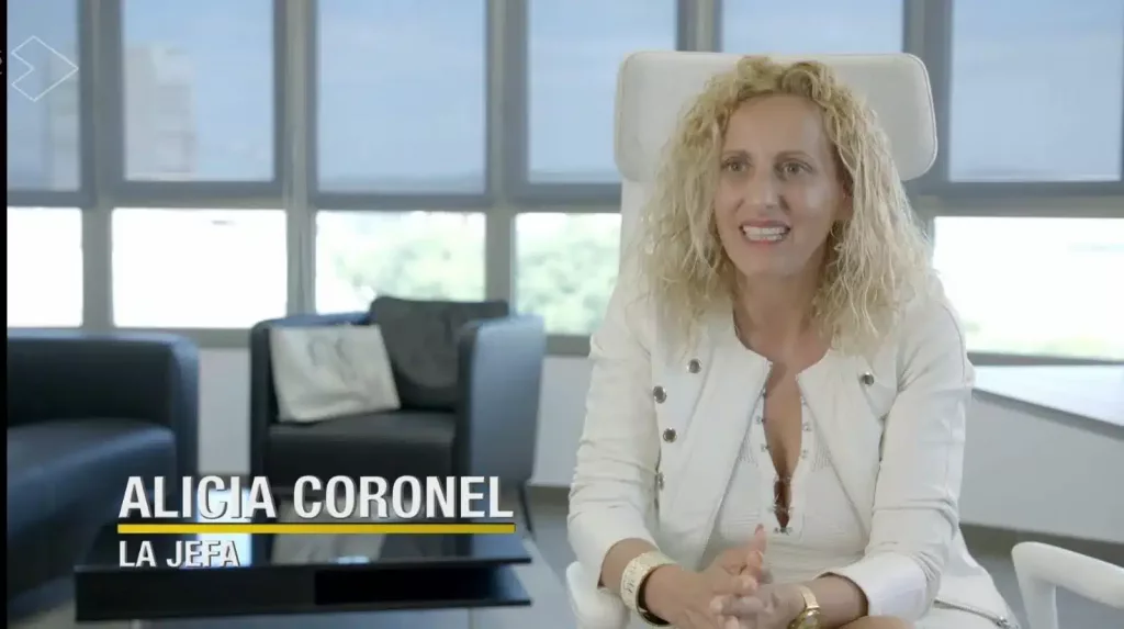 Alvato en El Jefe Infiltrado Capítulo 7